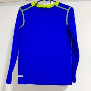 🎉🎉🎁CLEARENCE🎉🎉🎁Dry star shirt Size Small